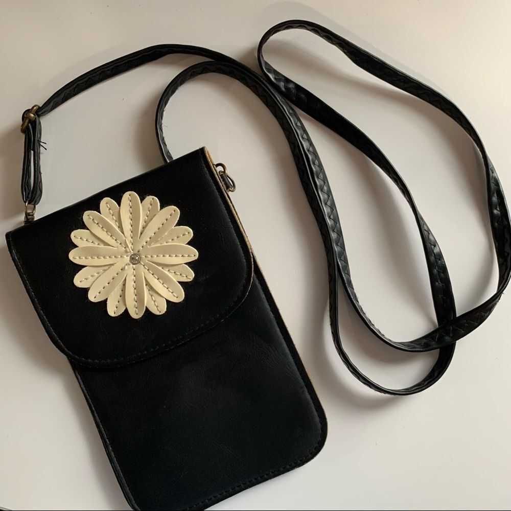Floral Smartphone Crossbody